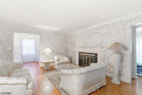 442 Seven Oaks Road City Of Orange NJ 07050
