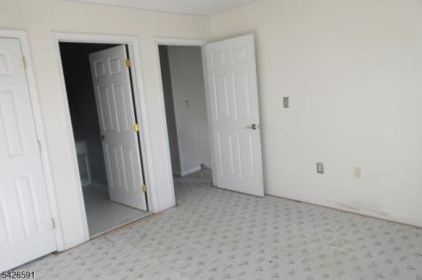 95 Pinehurst Drive Washington NJ 07882