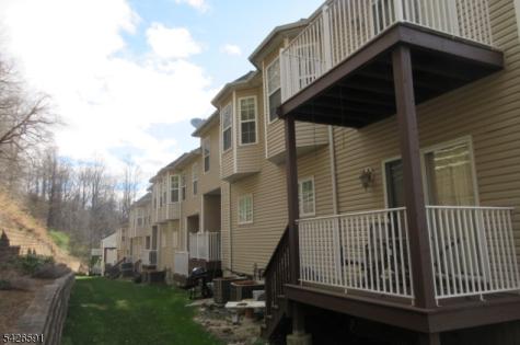 95 Pinehurst Drive Washington NJ 07882