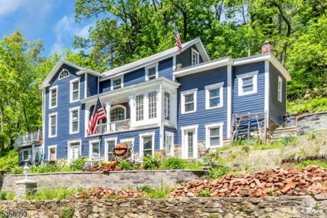 12 Sanatorium Road Glen Gardner NJ 08826