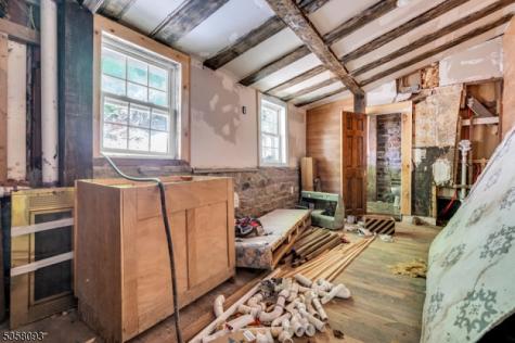 12 Sanatorium Road Glen Gardner NJ 08826
