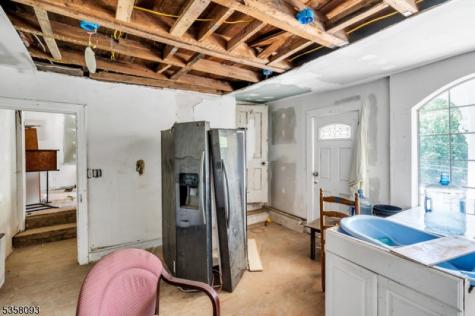 12 Sanatorium Road Glen Gardner NJ 08826