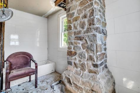 12 Sanatorium Road Glen Gardner NJ 08826