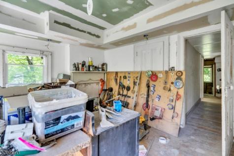 12 Sanatorium Road Glen Gardner NJ 08826