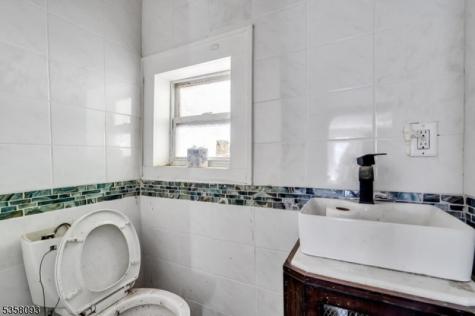 12 Sanatorium Road Glen Gardner NJ 08826