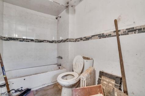 12 Sanatorium Road Glen Gardner NJ 08826