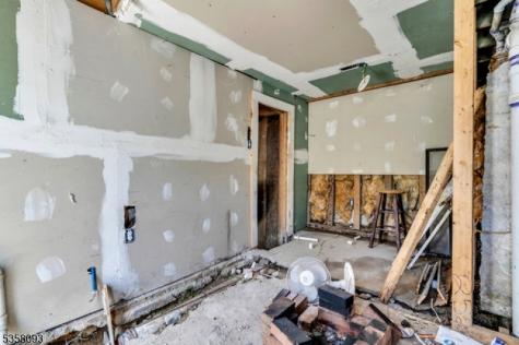 12 Sanatorium Road Glen Gardner NJ 08826