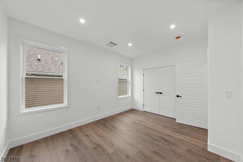 53 Greenbrook Avenue Woodbridge NJ 08832
