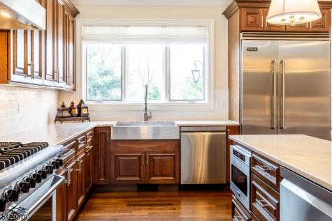 8 Philhower Court Denville NJ 07834