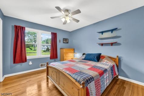 31 Samuel Drive Raritan NJ 08822