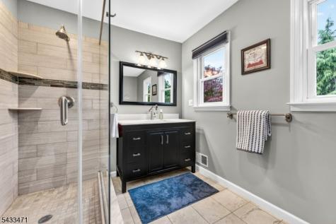 31 Samuel Drive Raritan NJ 08822