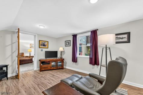 31 Samuel Drive Raritan NJ 08822