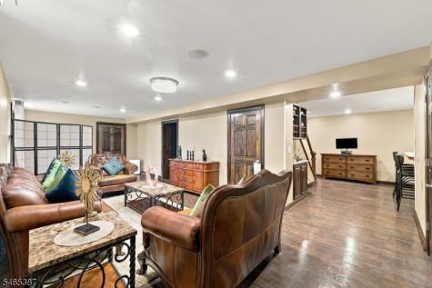 4 Brecia Court Andover NJ 07848