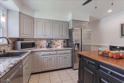 16 Brook Drive North Morris Plains NJ 07950