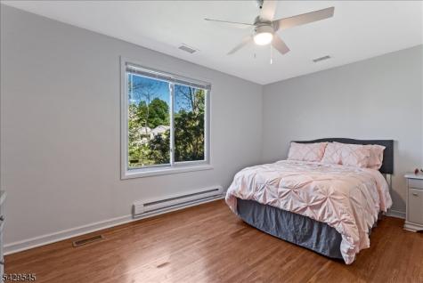 16 Brook Drive North Morris Plains NJ 07950