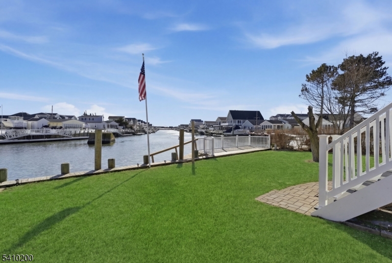 154 N Spinnaker Drive Little Egg Harbor NJ 08087