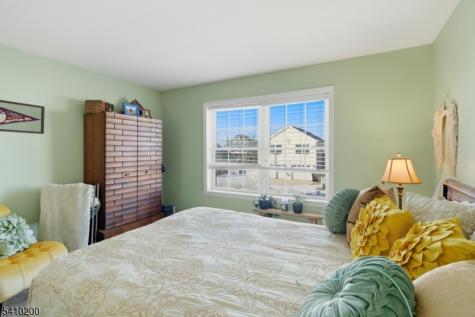 154 N Spinnaker Drive Little Egg Harbor NJ 08087