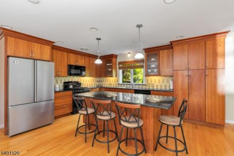197 Woodbine Circle New Providence NJ 07974