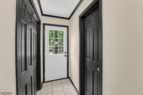 5 Buckingham Court Clinton NJ 08801