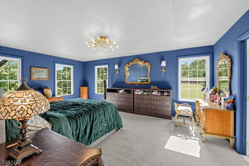5 Buckingham Court Clinton NJ 08801
