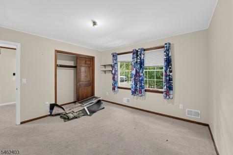 5 Buckingham Court Clinton NJ 08801