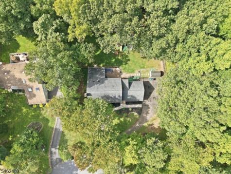 5 Buckingham Court Clinton NJ 08801