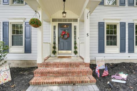 5 Buckingham Court Clinton NJ 08801