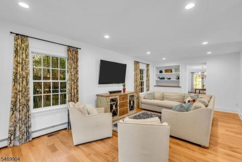 8 Chestnut Street Chatham NJ 07928