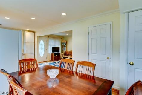 52 Ashburn Road Wayne NJ 07470