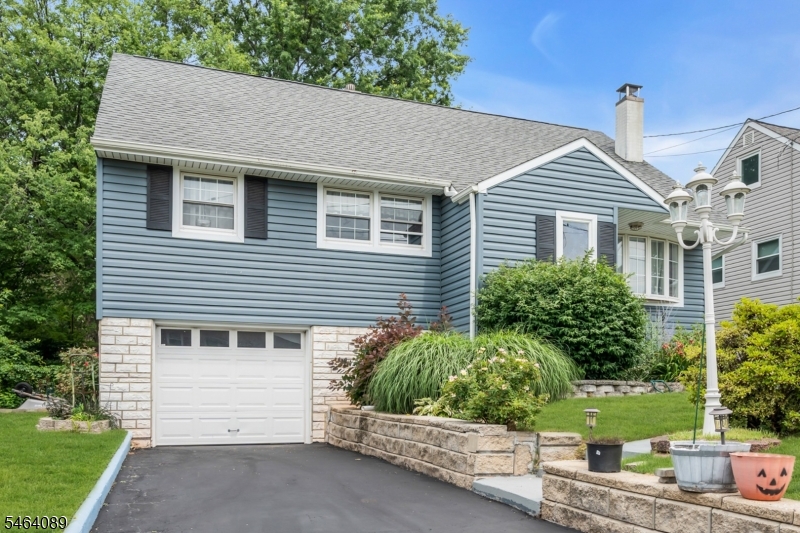 21 Mcguire Street Woodbridge NJ 08840