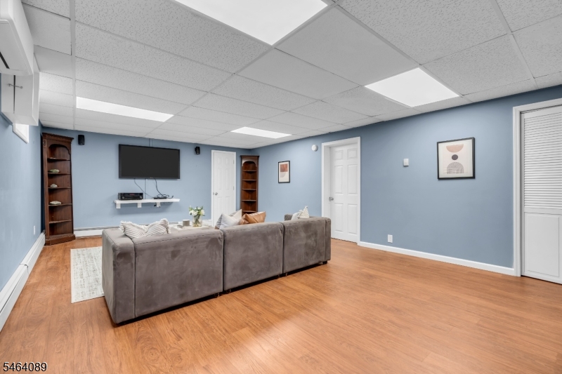 21 Mcguire Street Woodbridge NJ 08840