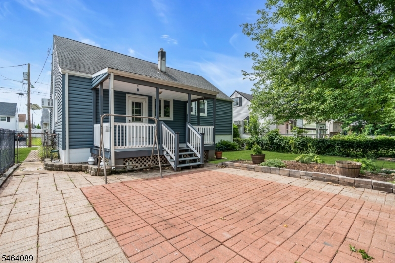 21 Mcguire Street Woodbridge NJ 08840