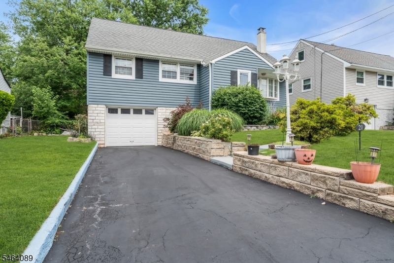 21 Mcguire Street Woodbridge NJ 08840
