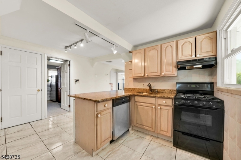 2500 Jay Place Union NJ 07083