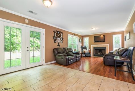 8 Spruce Drive Green NJ 07821