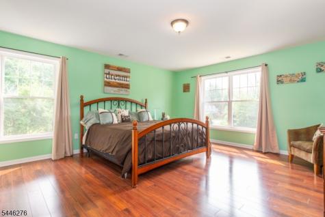 8 Spruce Drive Green NJ 07821