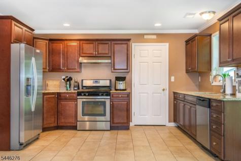8 Spruce Drive Green NJ 07821