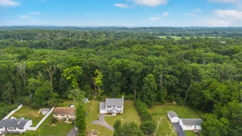 8 Spruce Drive Green NJ 07821