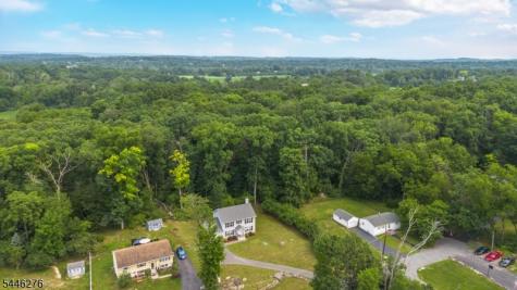 8 Spruce Drive Green NJ 07821