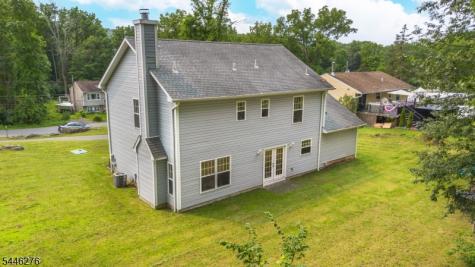 8 Spruce Drive Green NJ 07821