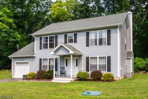 8 Spruce Drive Green NJ 07821