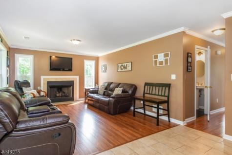 8 Spruce Drive Green NJ 07821