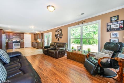 8 Spruce Drive Green NJ 07821