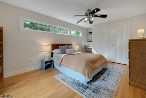 17 Howard Street Verona NJ 07044