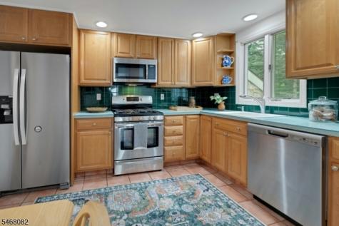 17 Howard Street Verona NJ 07044