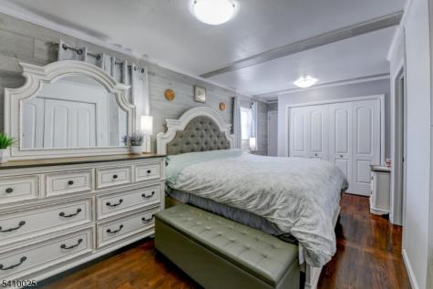 21 Normandy Circle Hopatcong NJ 07843