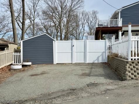 21 Normandy Circle Hopatcong NJ 07843