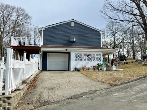 21 Normandy Circle Hopatcong NJ 07843