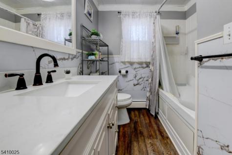 21 Normandy Circle Hopatcong NJ 07843