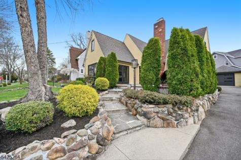11 Ashton Place Glen Rock NJ 07452